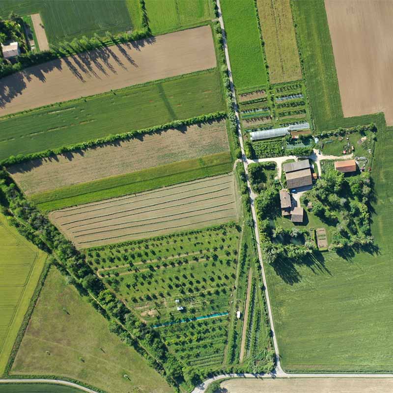 Vue de ciel de la ferme du grand Laval